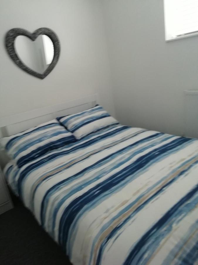 The Antelope Hotel Merthyr Tydfil Bagian luar foto