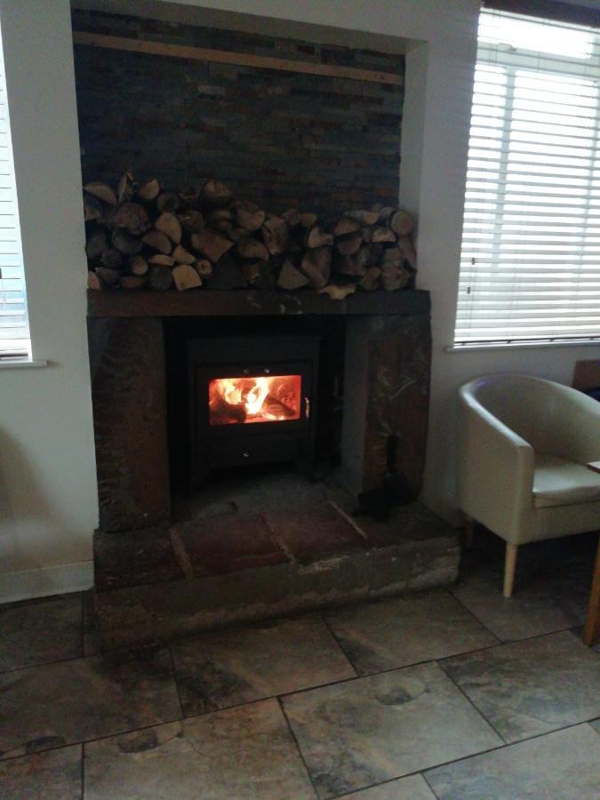 The Antelope Hotel Merthyr Tydfil Bagian luar foto